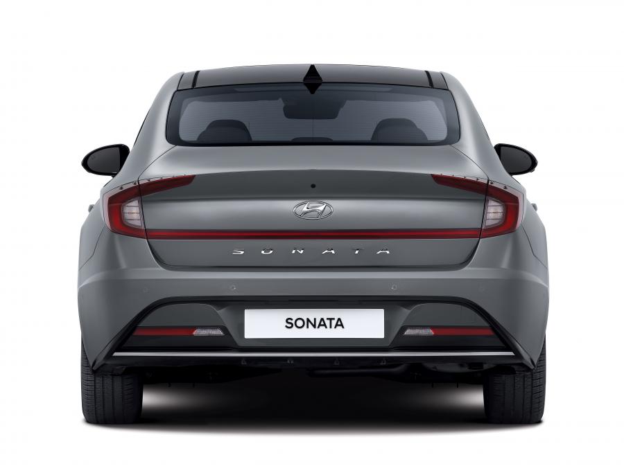  Hyundai Sonata 2019 года  (KR) (фото 8 из 42)